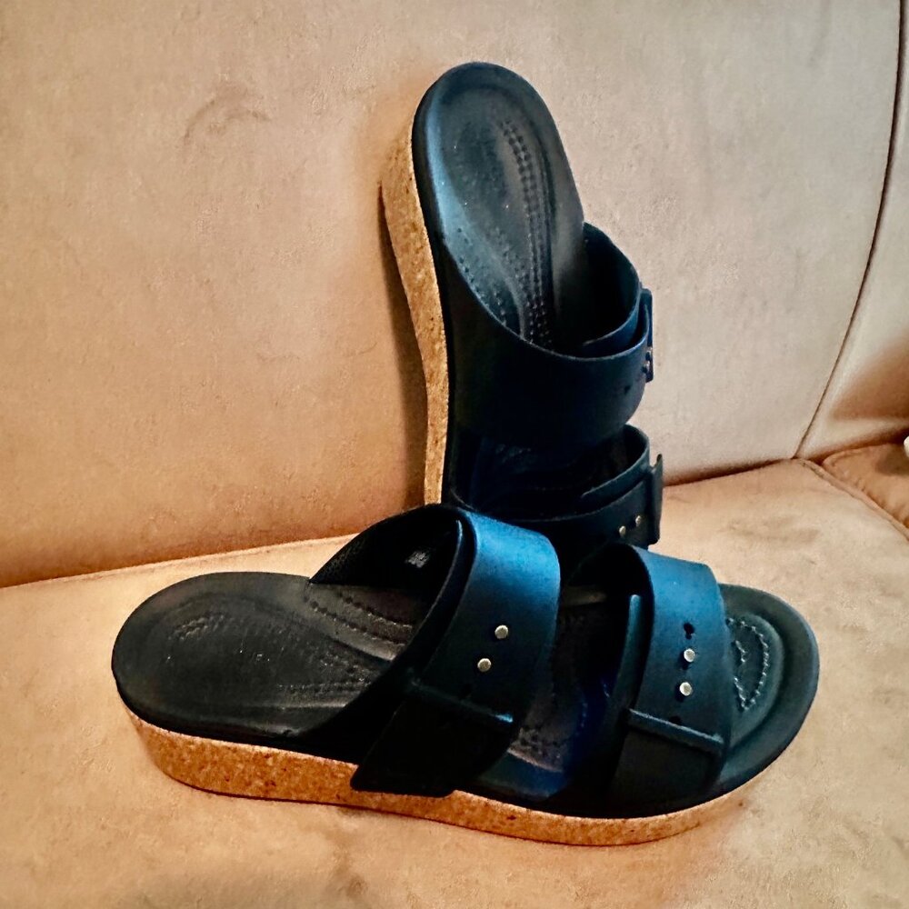 Crocs Brooklyn Cork Buckle Sandal